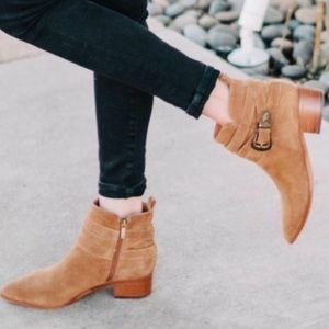 Marc Fisher Tan Yandi Suede Embellished Western Concho Buckle Ankle Boots Sz 8M